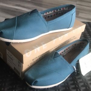 Toms